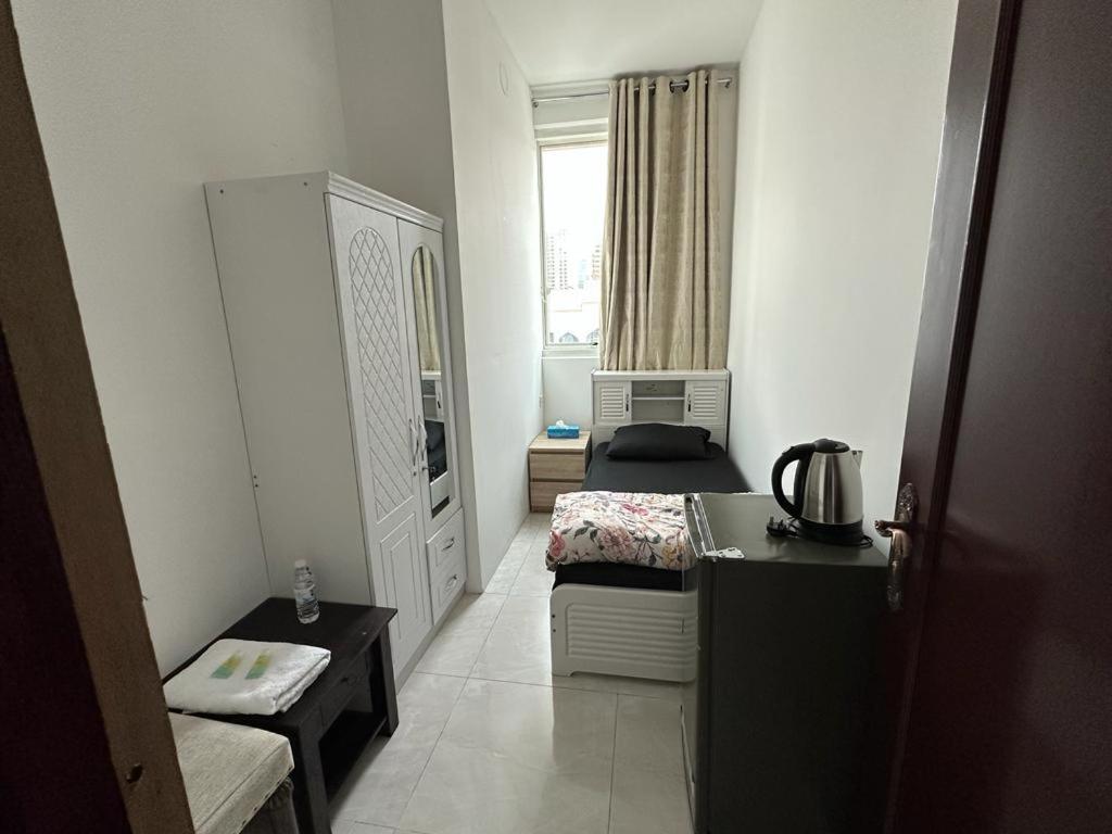 Corniche Street - Superb Lovely Room アブダビ エクステリア 写真